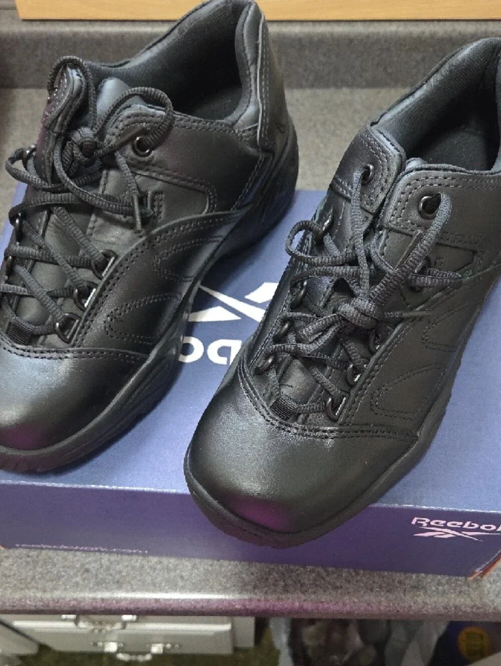 Reebok Duty/Uniform Work Sneakers Womens 10 Brand New - Picture 3 of 5